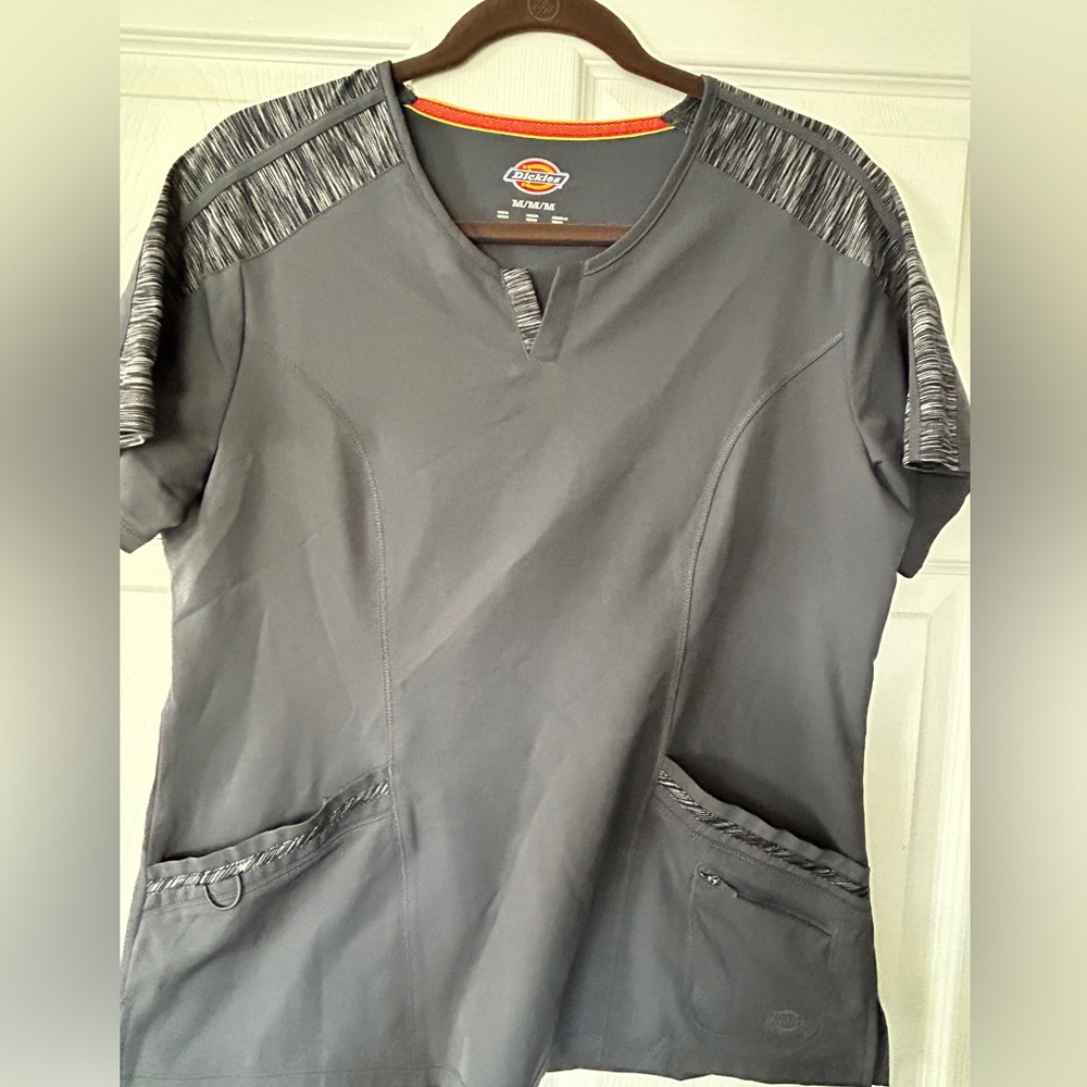 Dickies Scrub Top